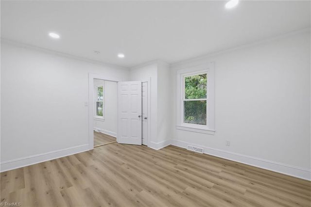 848 Clarkway Avenue, Eden, NC 27288