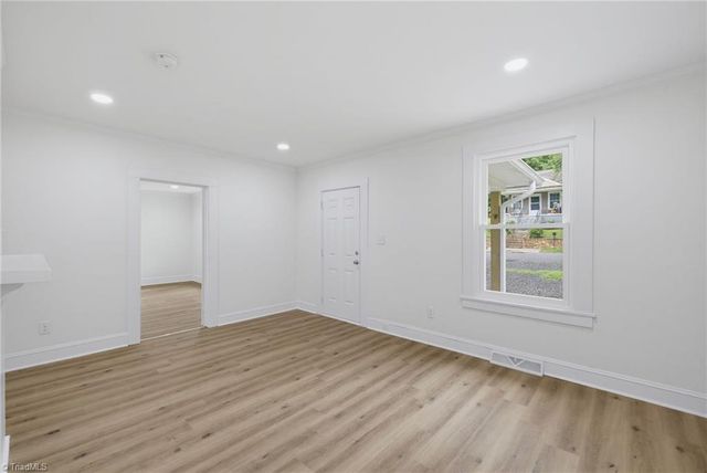 848 Clarkway Avenue, Eden, NC 27288