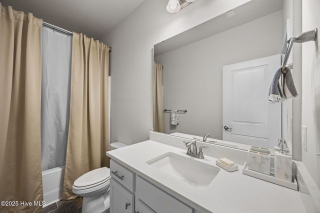 2750 Luna Lane, Winterville, NC 28590