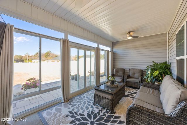 2750 Luna Lane, Winterville, NC 28590