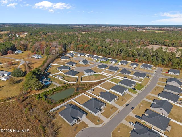 2750 Luna Lane, Winterville, NC 28590