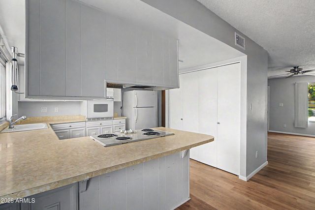 1611 E NEWPORT Drive, Tempe, AZ 85282
