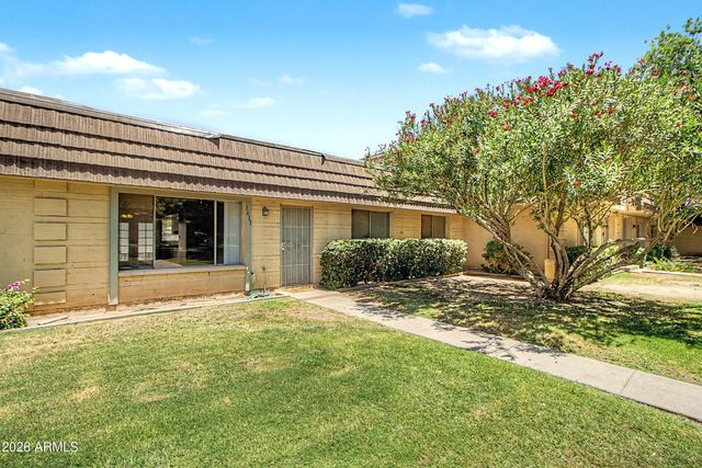 1611 E NEWPORT Drive, Tempe, AZ 85282