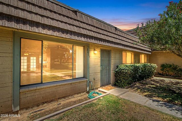 1611 E NEWPORT Drive, Tempe, AZ 85282