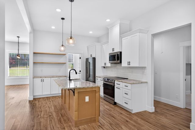 184 Woodland Avenue, Inman, SC 29349
