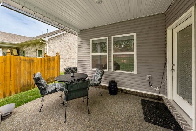 183 Hampshire Way, White House, TN 37188