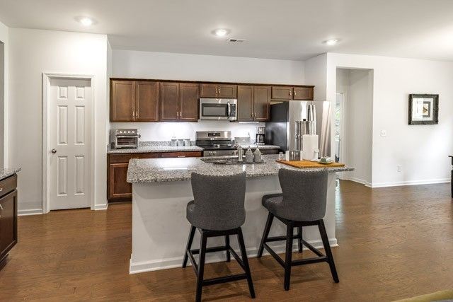 183 Hampshire Way, White House, TN 37188