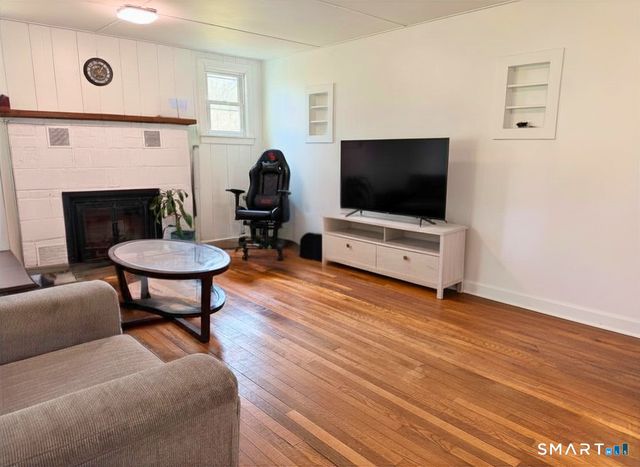 130 Paper Mill Road, New Milford, CT 06776