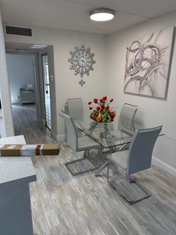 2000 Springdale Boulevard 108, Palm Springs, FL 33461