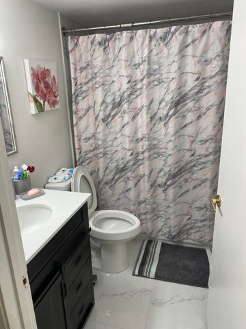 2000 Springdale Boulevard 108, Palm Springs, FL 33461