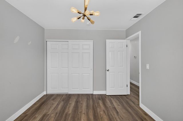 7674 Millroy Way, Sacramento, CA 95823