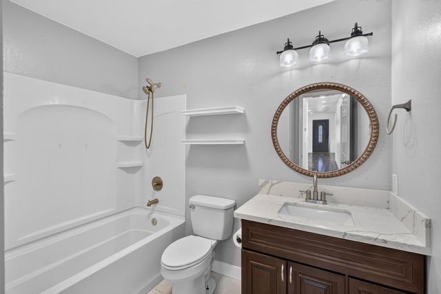 7674 Millroy Way, Sacramento, CA 95823