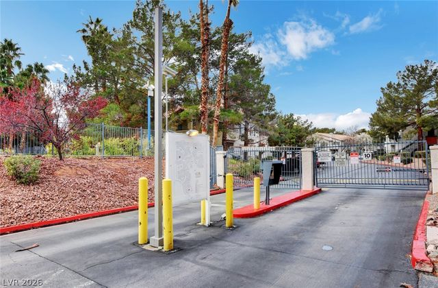 3053 Casey Drive 202, Las Vegas, NV 89120