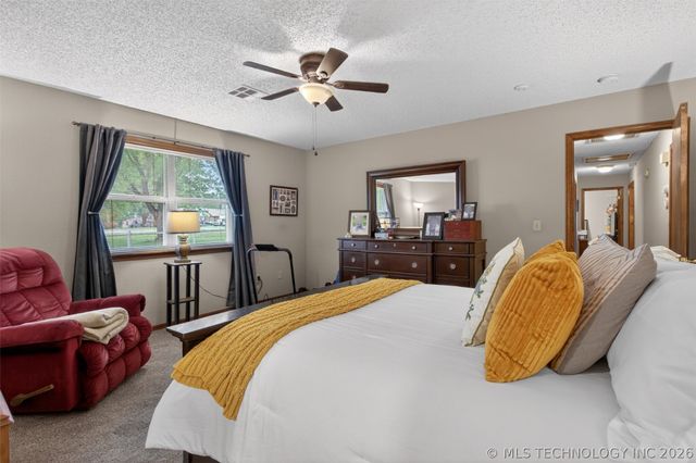 68 Maple Road, Pryor, OK 74361