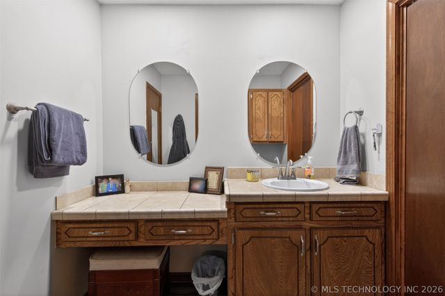 68 Maple Road, Pryor, OK 74361