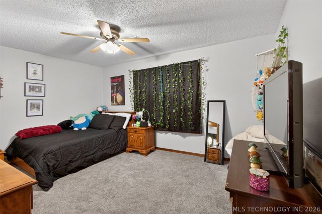 68 Maple Road, Pryor, OK 74361