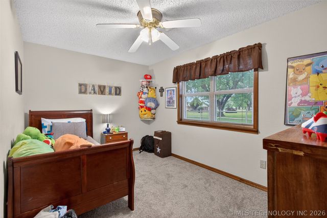 68 Maple Road, Pryor, OK 74361