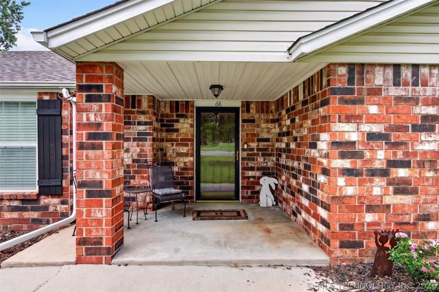 68 Maple Road, Pryor, OK 74361