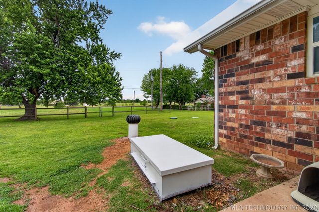 68 Maple Road, Pryor, OK 74361
