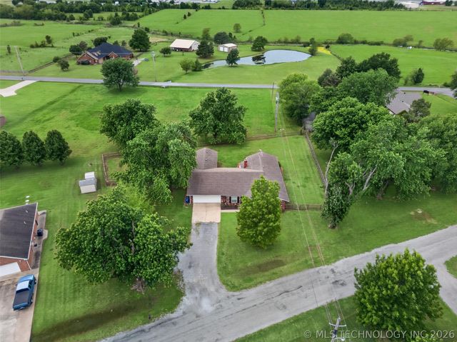 68 Maple Road, Pryor, OK 74361
