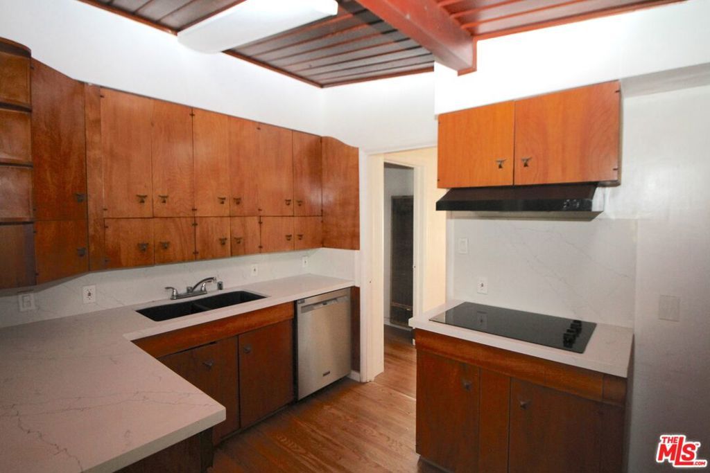 13149 Archwood Street, North Hollywood, CA 91606 — photo 5
