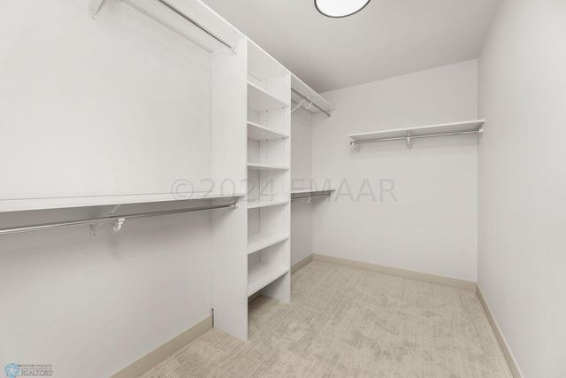 8851 Northern Lights Avenue, Horace, ND 58047