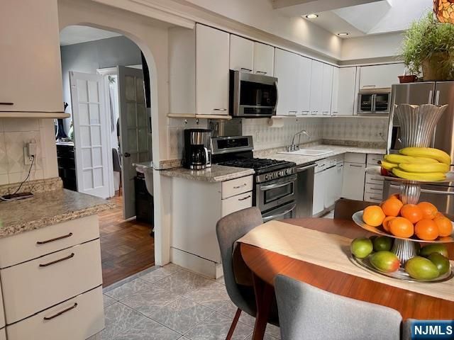 919 Marion Place, Ridgefield, NJ 07657