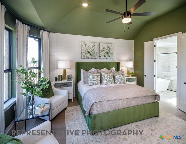 220 Menlo Bend, Liberty Hill, TX 78642