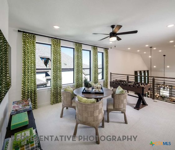 220 Menlo Bend, Liberty Hill, TX 78642