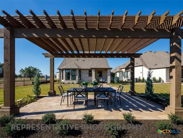 220 Menlo Bend, Liberty Hill, TX 78642