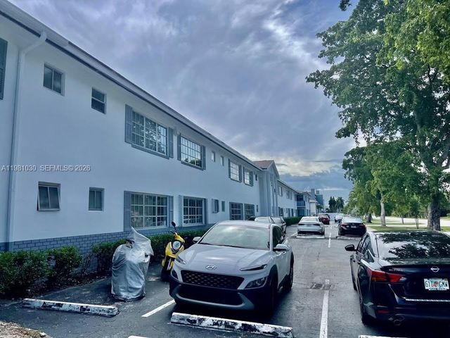 1431 S 14th Ave 118, Hollywood, FL 33020