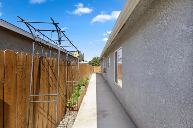 22356 Arnott Drive, Chowchilla, CA 93610