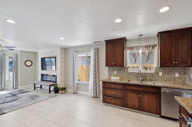 22356 Arnott Drive, Chowchilla, CA 93610