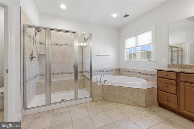 24949 EARLSFORD DR, Chantilly, VA 20152