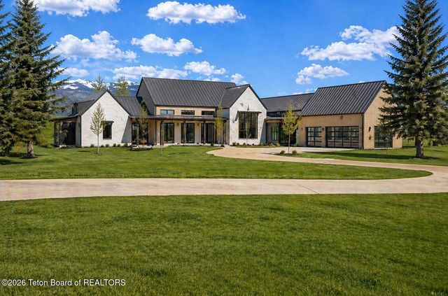 9401 BASIN Drive, Victor, ID 83455
