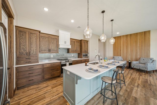 1622 S Dove Pl, Goddard, KS 67052