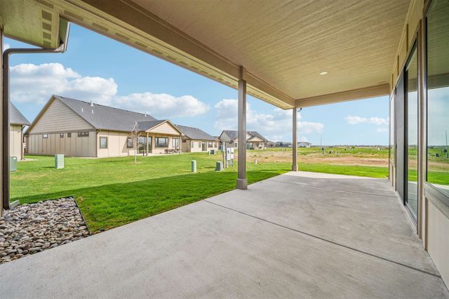 1622 S Dove Pl, Goddard, KS 67052