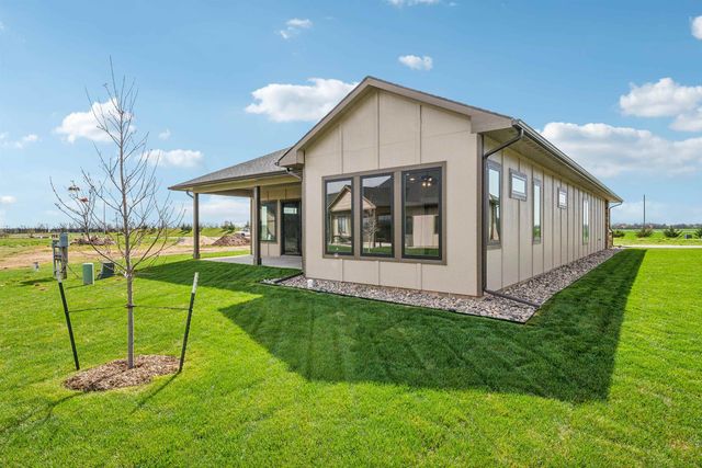 1622 S Dove Pl, Goddard, KS 67052