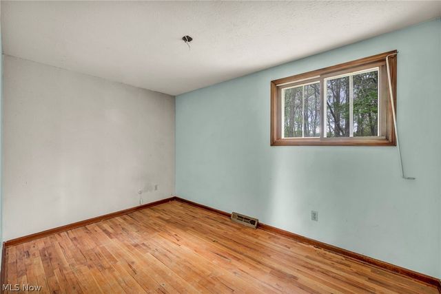 1668 Eisenhower, Brunswick, OH 44212
