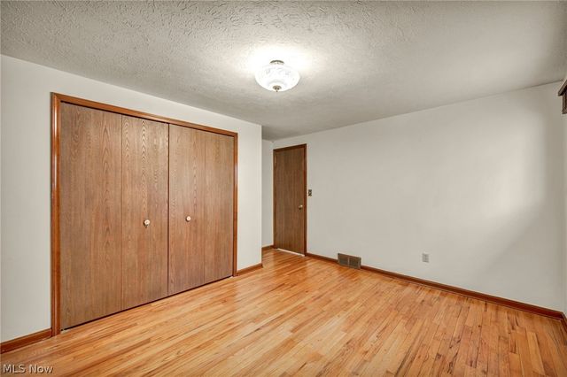 1668 Eisenhower, Brunswick, OH 44212