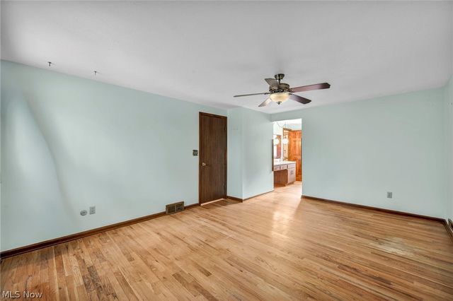 1668 Eisenhower, Brunswick, OH 44212