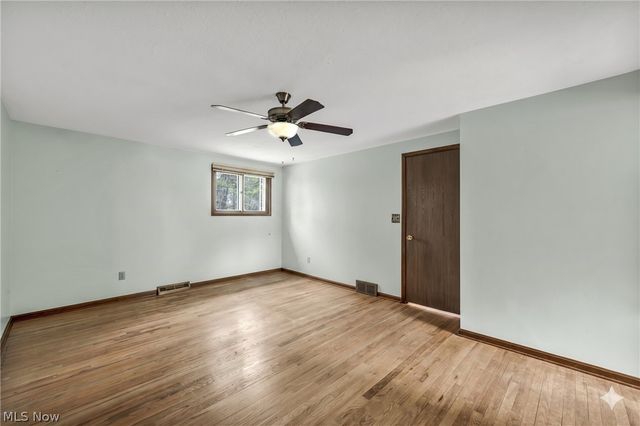 1668 Eisenhower, Brunswick, OH 44212
