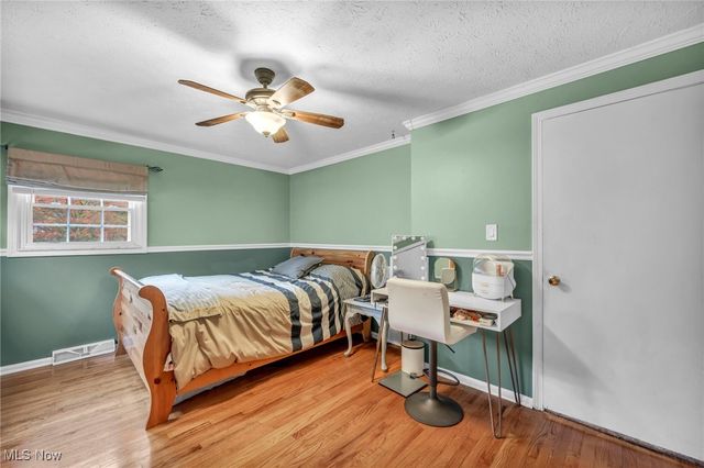 381 Bates Drive, Bay Village, OH 44140