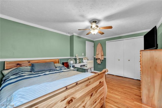 381 Bates Drive, Bay Village, OH 44140