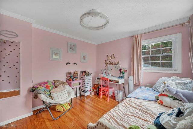 381 Bates Drive, Bay Village, OH 44140