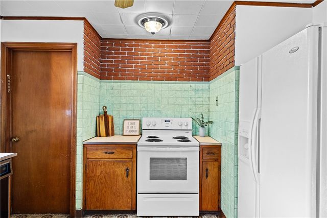 46 Shuler Street, Lyons, NY 14489