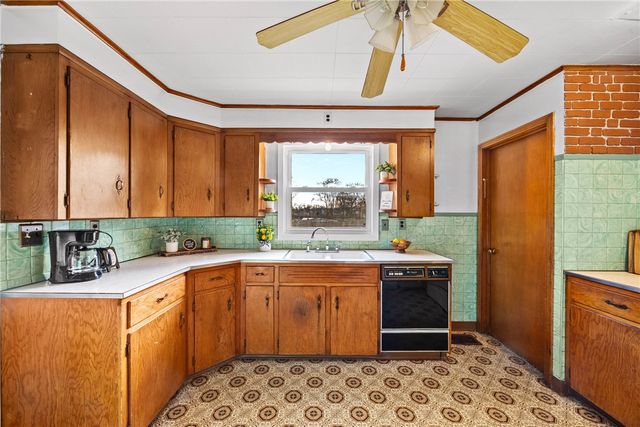 46 Shuler Street, Lyons, NY 14489