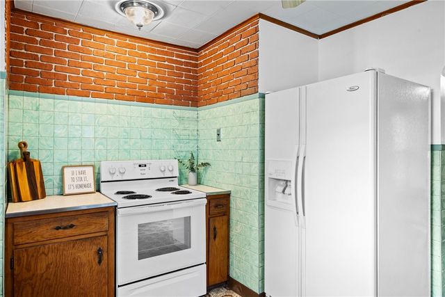 46 Shuler Street, Lyons, NY 14489