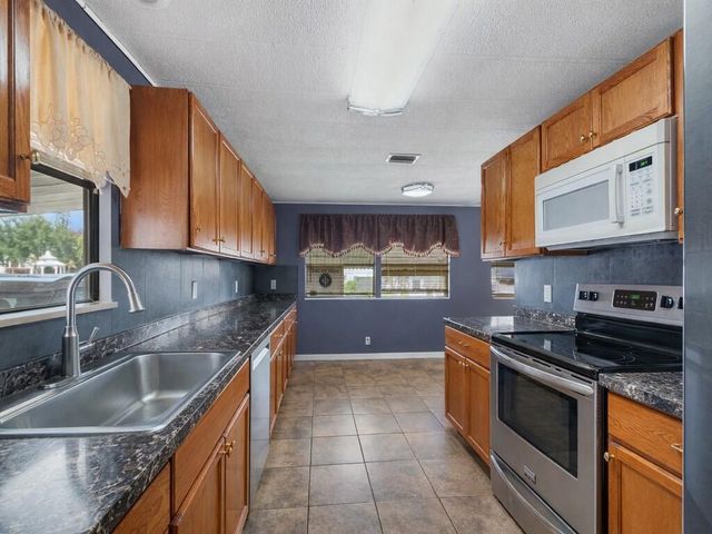 225 NE Forrest Court, Jensen Beach, FL 34957