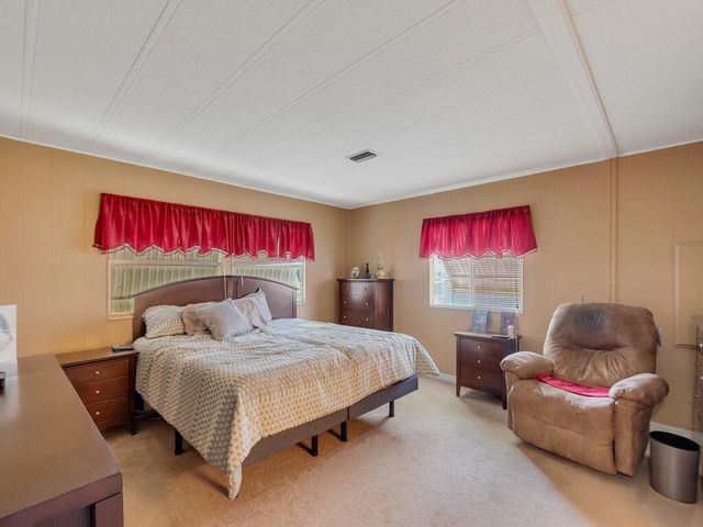 225 NE Forrest Court, Jensen Beach, FL 34957